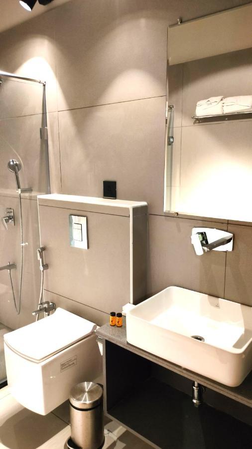 V Hotels And Resorts Chirala المظهر الخارجي الصورة